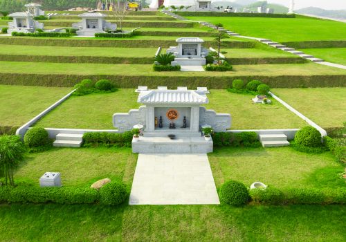 Khuôn viên Gia Đình