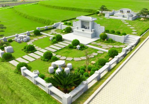 Khuôn viên Gia Tộc