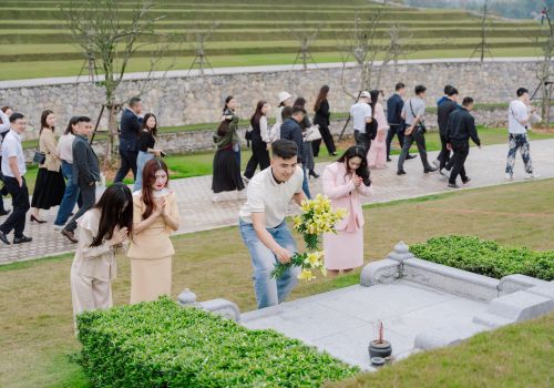 Giá bán & Chính sách bán hàng Khuôn viên Đôi, Đơn