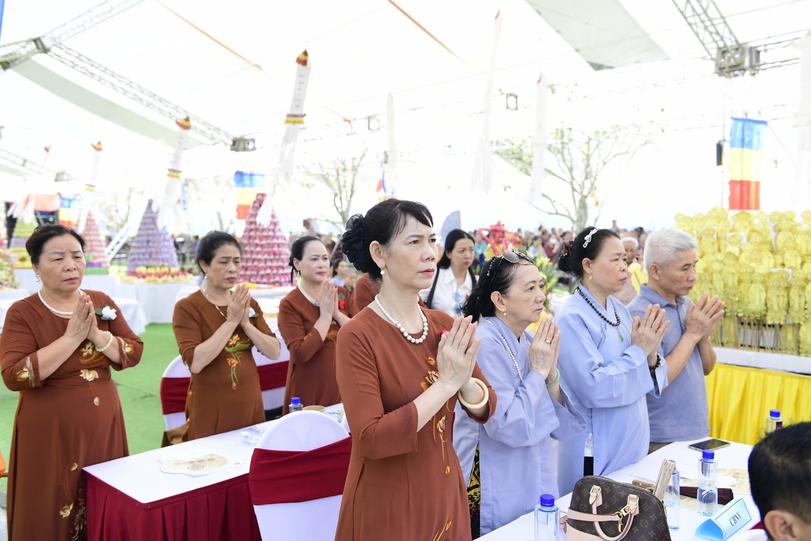 z5723615957955_590162b74bcdcfae163c5c2feb9ccbdf